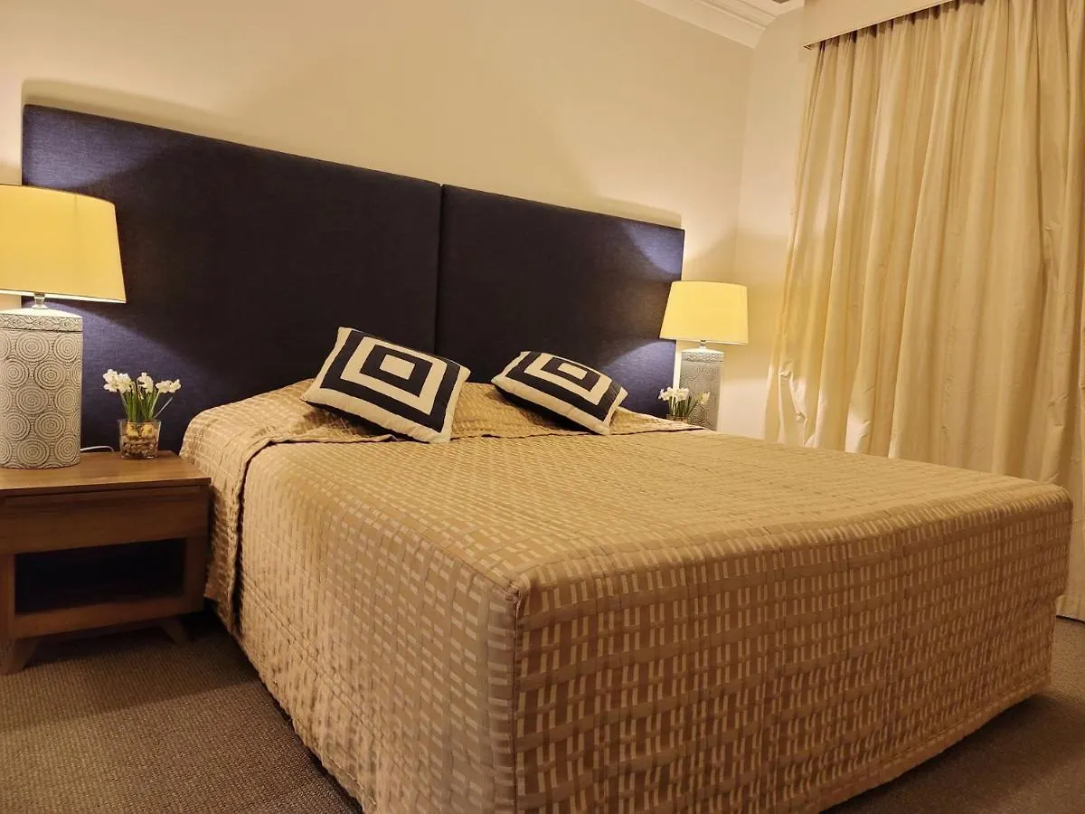 Macarthur Chambers Brisbane 4*,